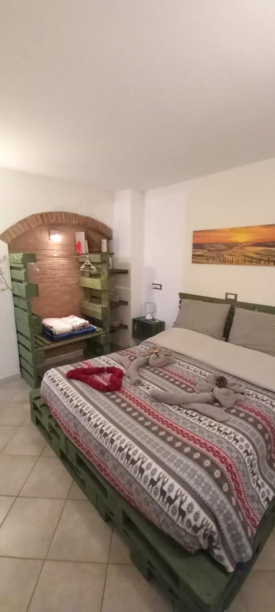 Casa Appartamento Vacanze La Fermata Delle Rondini Castello di Annone 外观 照片