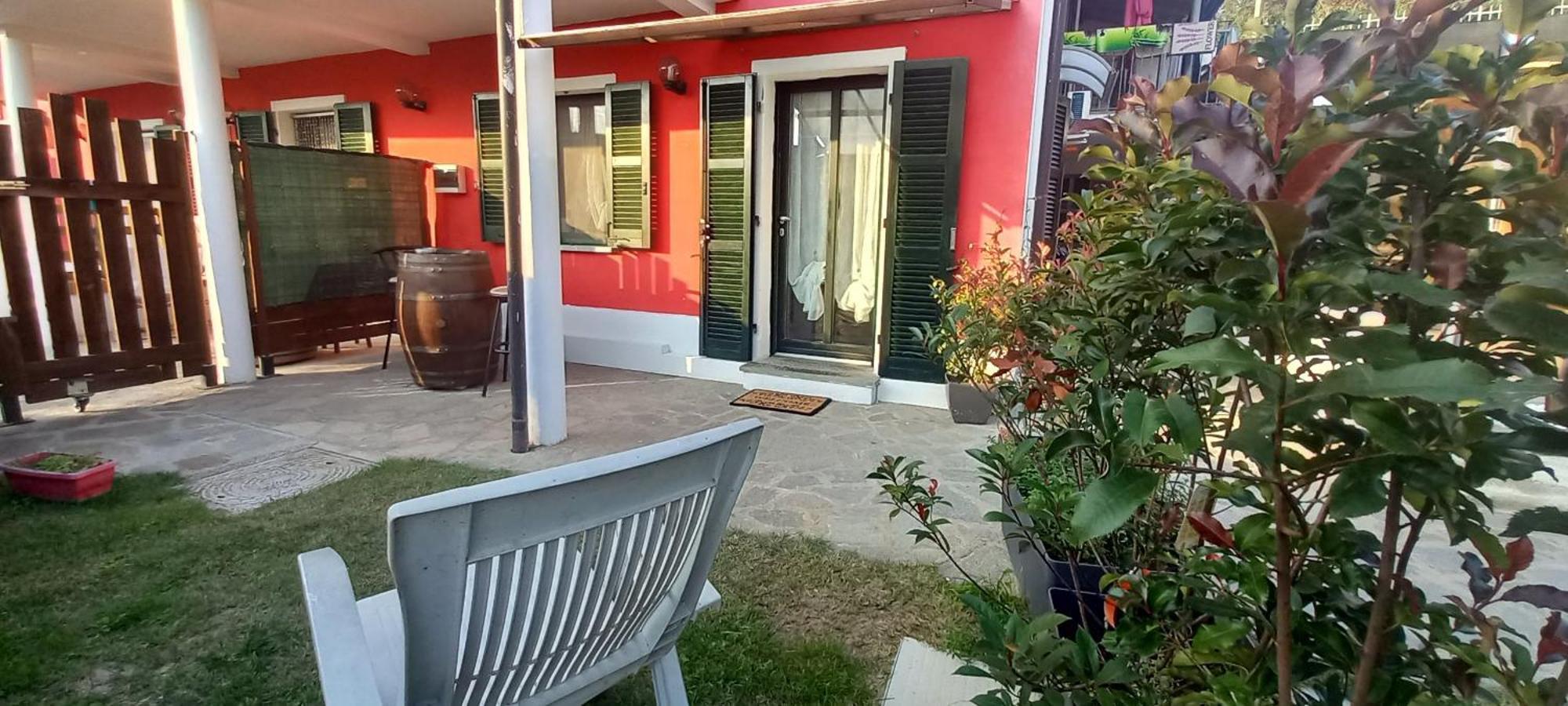 Casa Appartamento Vacanze La Fermata Delle Rondini Castello di Annone 外观 照片