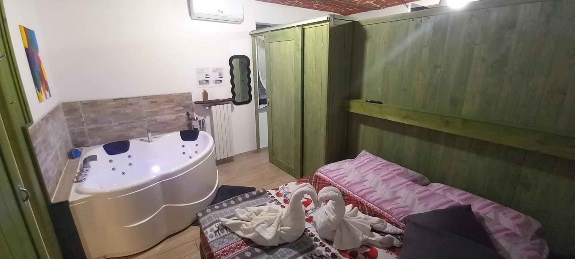 Casa Appartamento Vacanze La Fermata Delle Rondini Castello di Annone 外观 照片